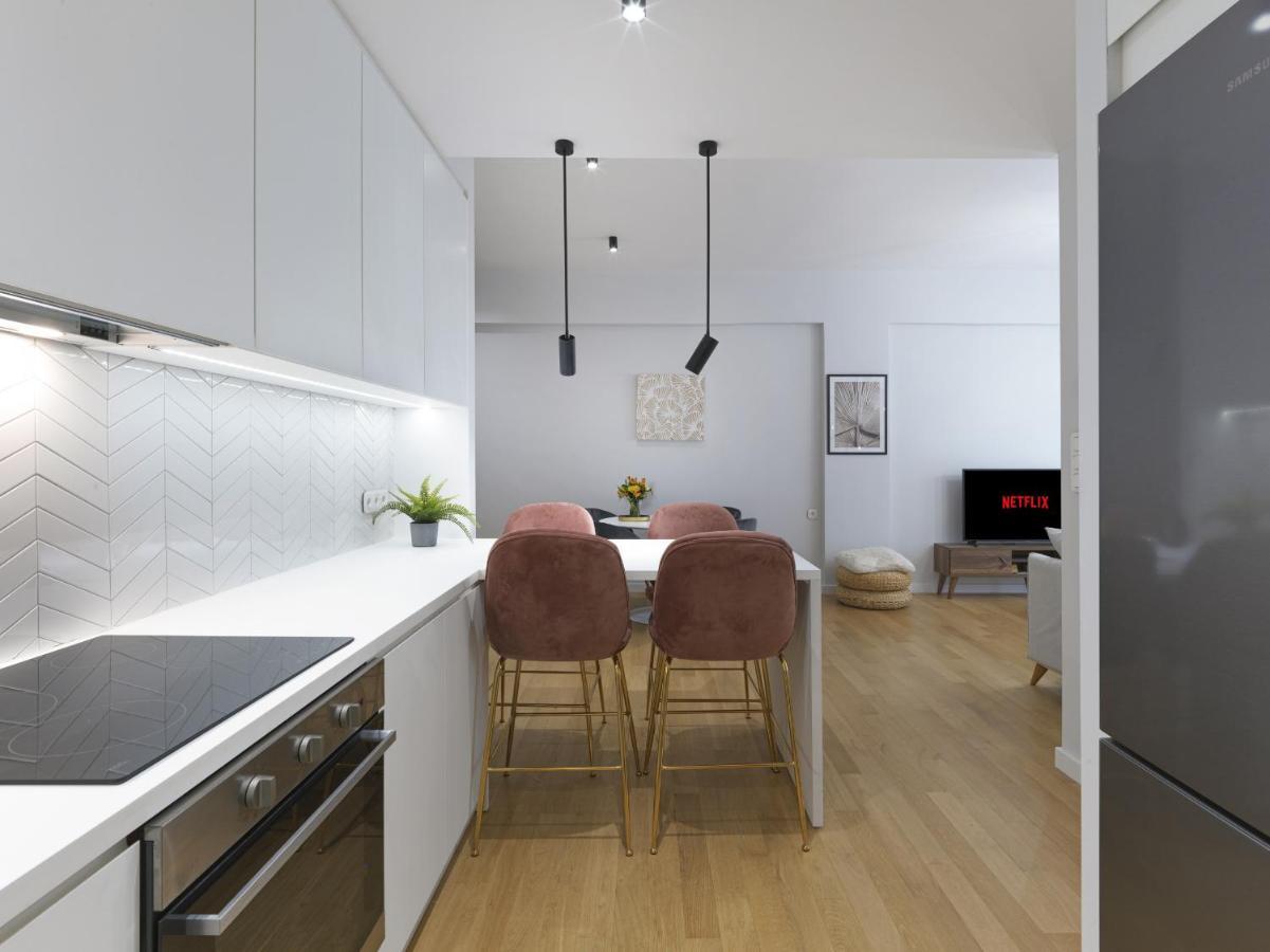 Fresh, New & Ready For You! Rnvtd Apt In Koukaki! Athens Ngoại thất bức ảnh