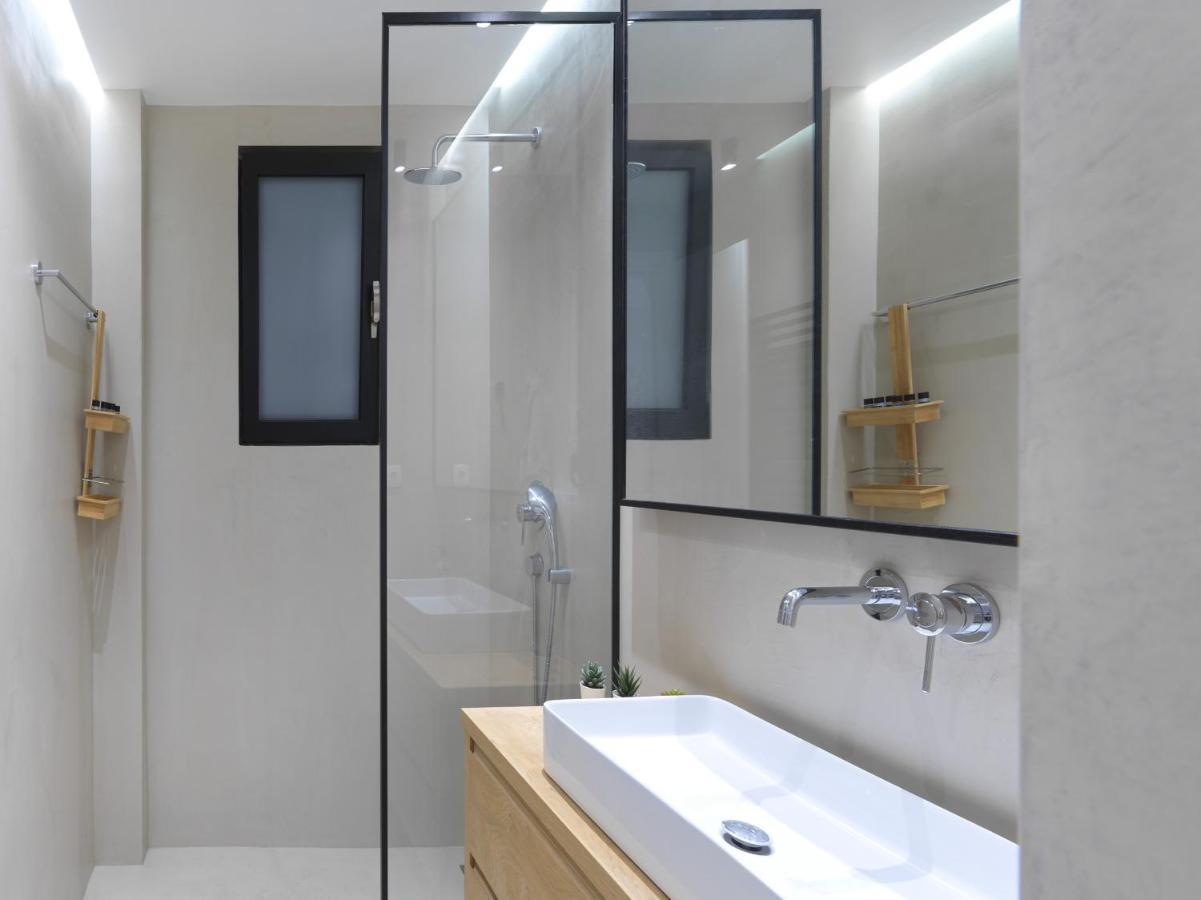 Fresh, New & Ready For You! Rnvtd Apt In Koukaki! Athens Ngoại thất bức ảnh